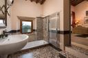 Casale di lusso con sistema geotermico a Città della Pieve, in vendita, Città della Pieve | Sotheby’s Realty Italy - 24
