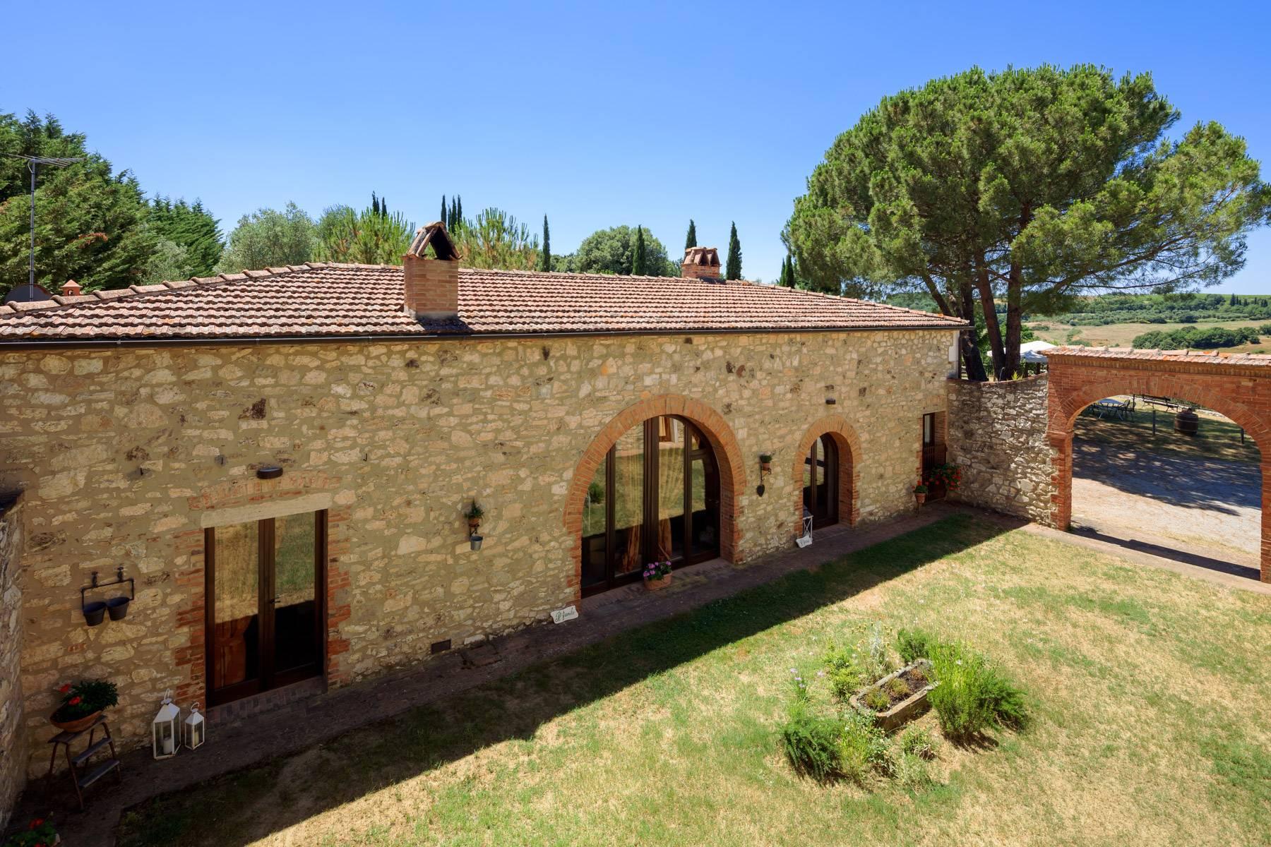 Historical country house in the heart of Crete Senesi with pool - 35