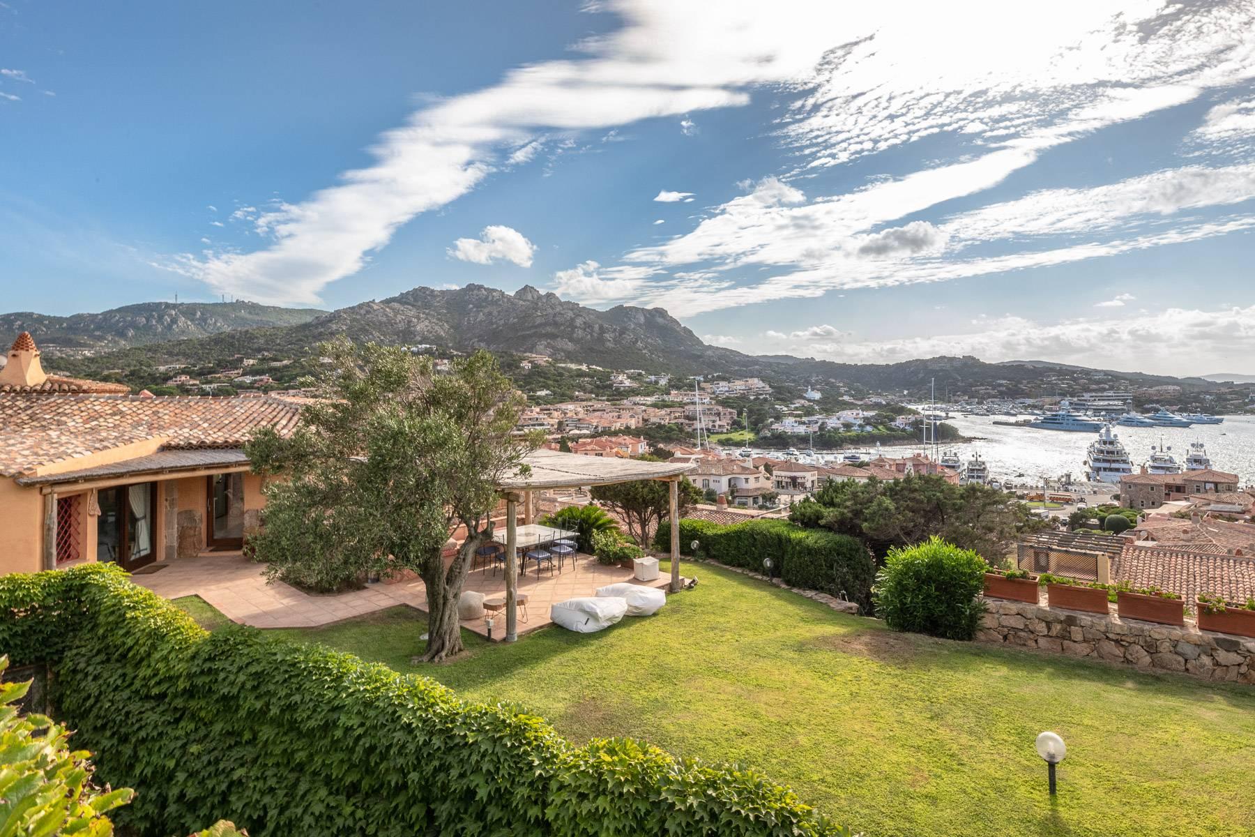 Villa with garden and breathtaking views in the heart of Porto Cervo. - 26