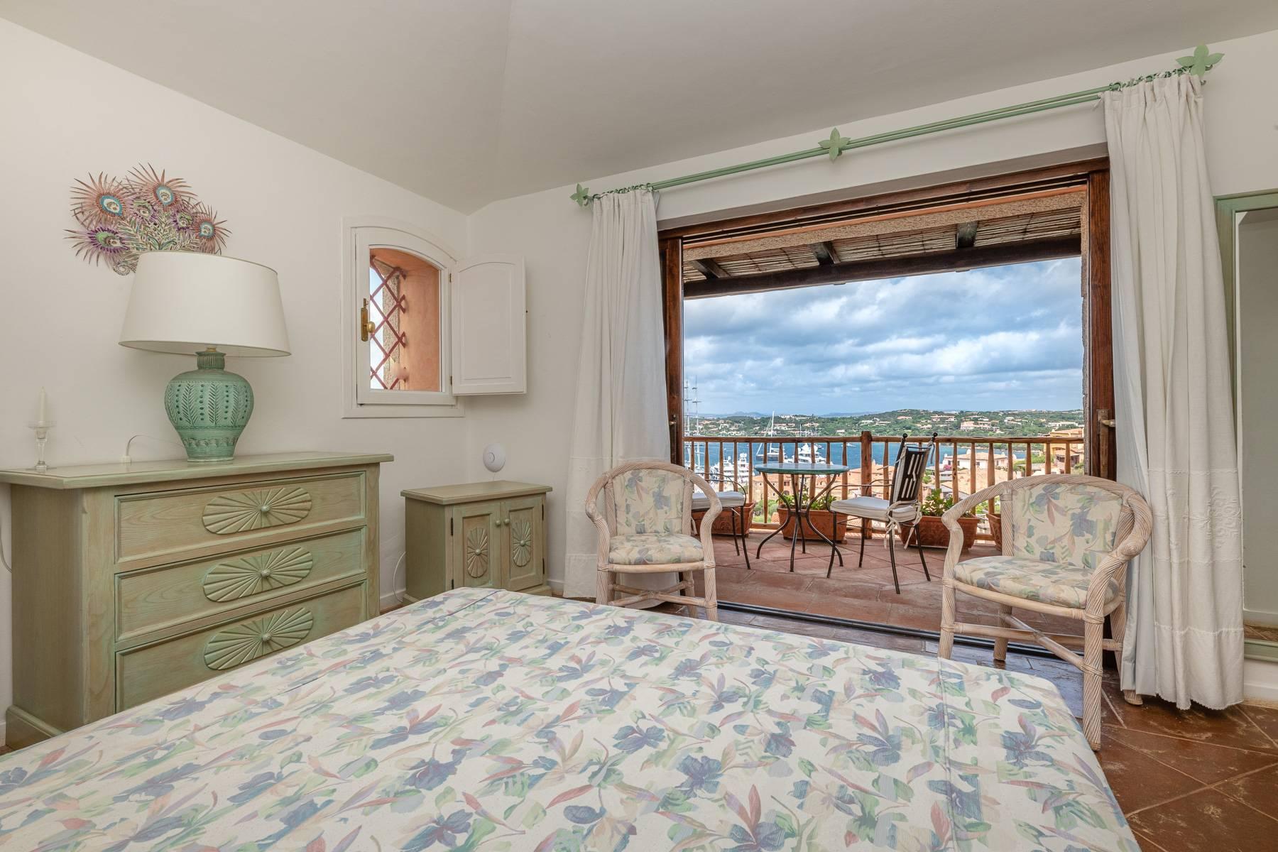Богатая частная вилла с прекрасным панорамным видом на залив и пристань Порто Черво. - 13
