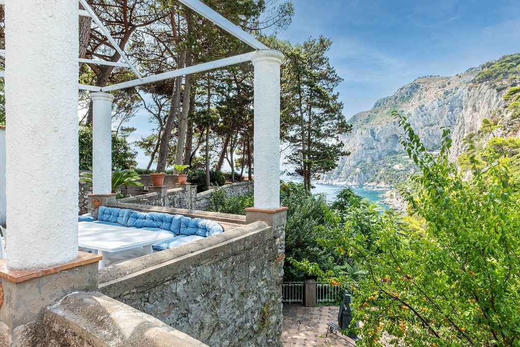 Charming villa in private location Villa For sale Capri Sotheby’s