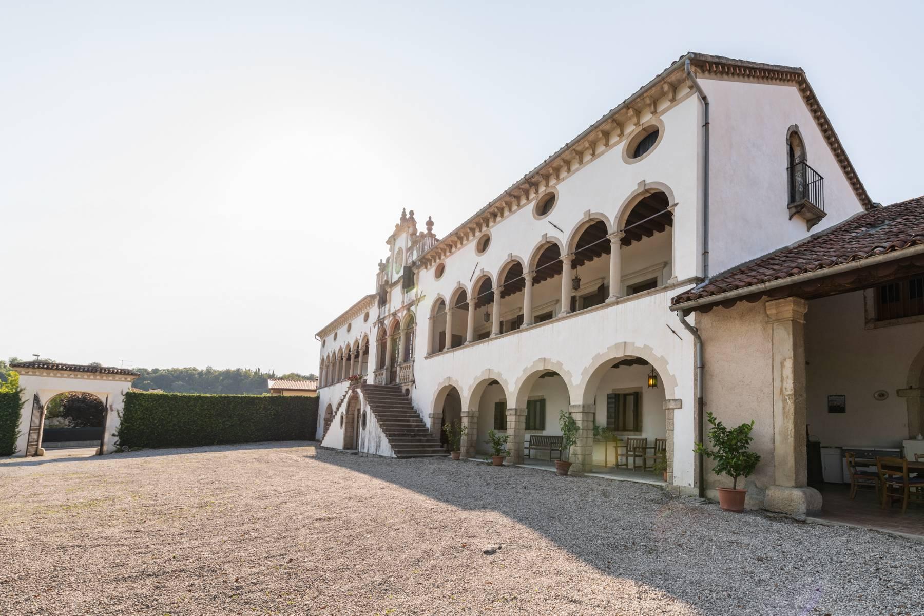 Elegante Villa aus dem XVII Jahrhundert mit Park neben den Hügeln von Treviso - 34