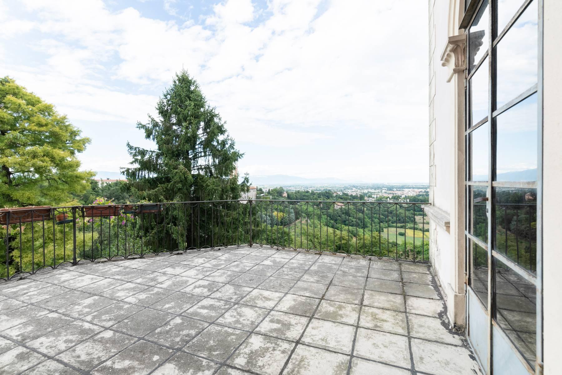 Elegant historic villa with private park on top of Monte Berico - 15