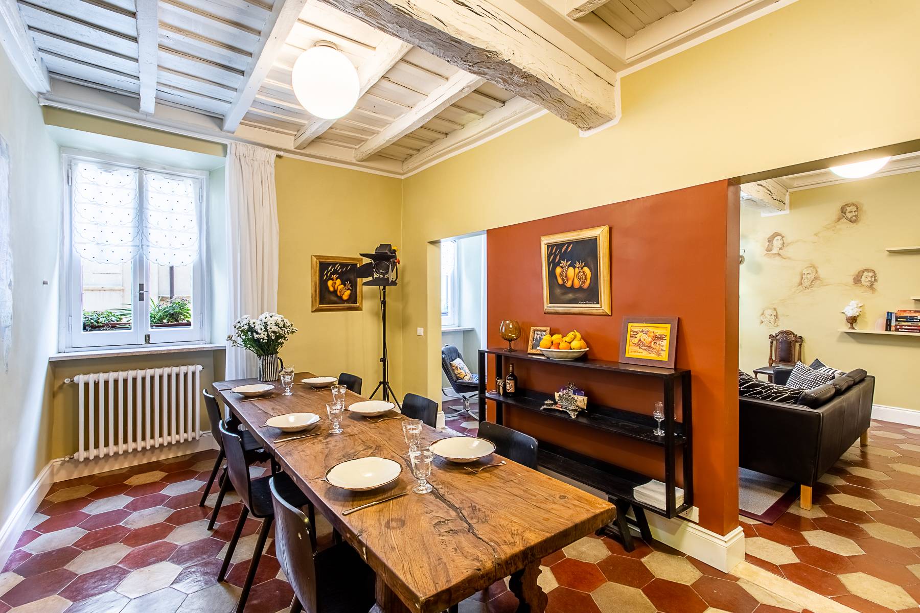 Charming and historical turnkey luxury apartment - 3