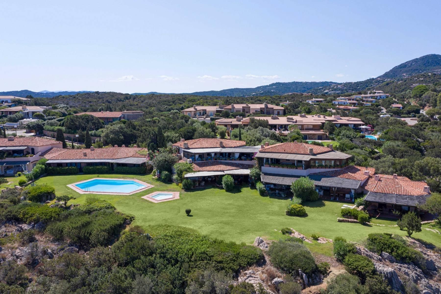 Elegant and cozy apartment overlooking the sea and the marina of Porto Cervo - 13