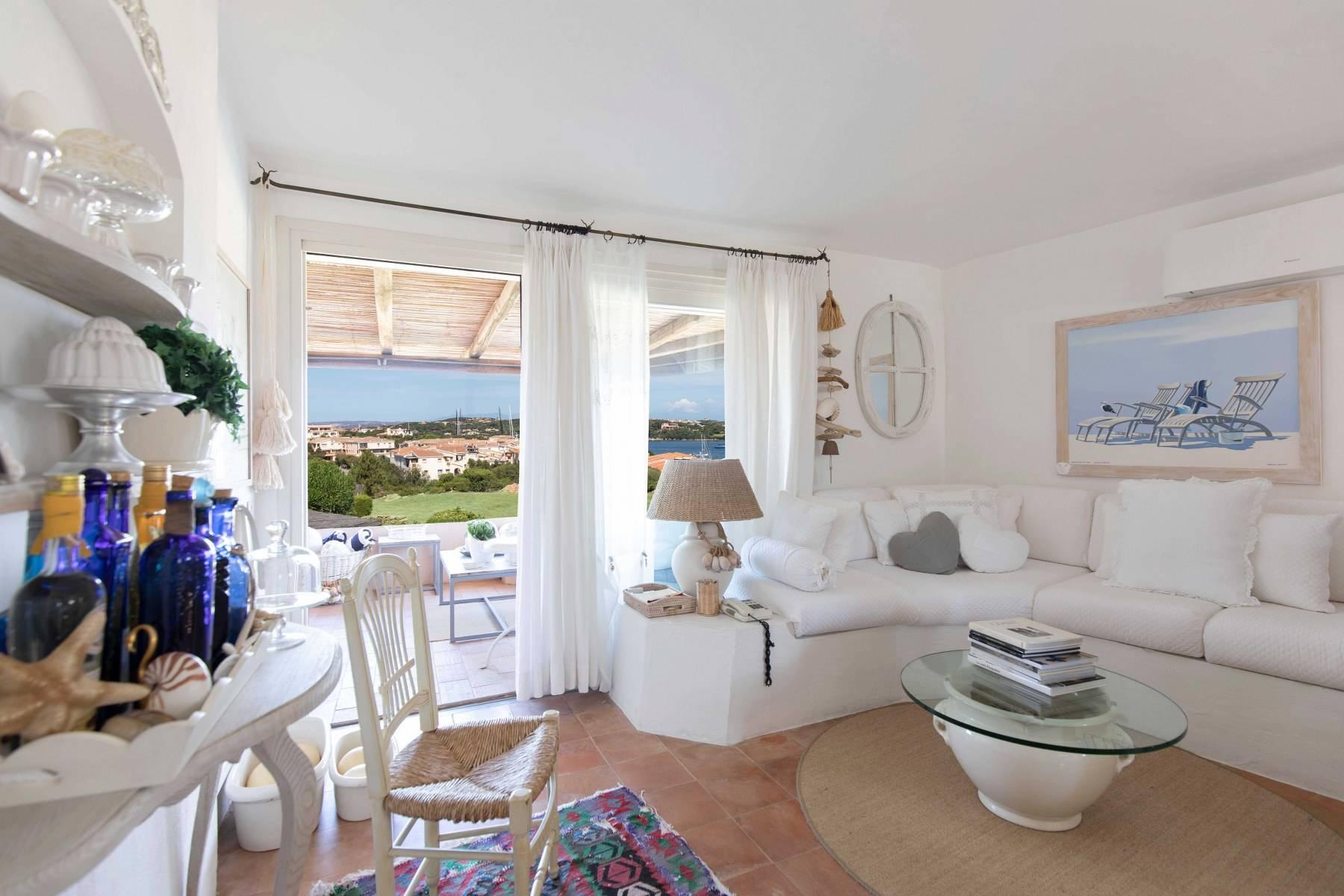 Elegant and cozy apartment overlooking the sea and the marina of Porto Cervo - 3