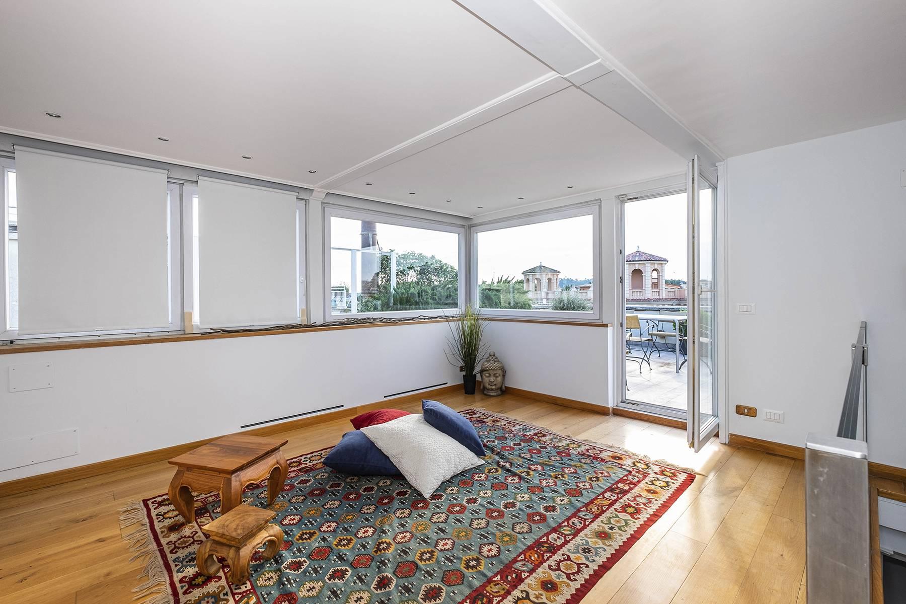 Modern penthouse with stunning 70 sqm terrace a stone's throw from Villa Borghese - 17