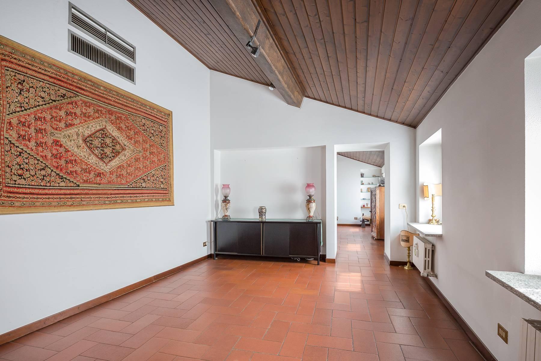 Charming penthouse with terrace a stone's throw from the Duomo - 7