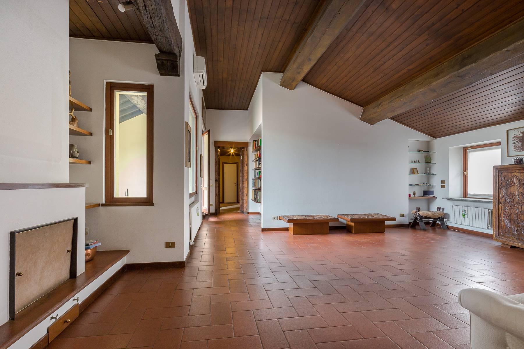 Charming penthouse with terrace a stone's throw from the Duomo - 6