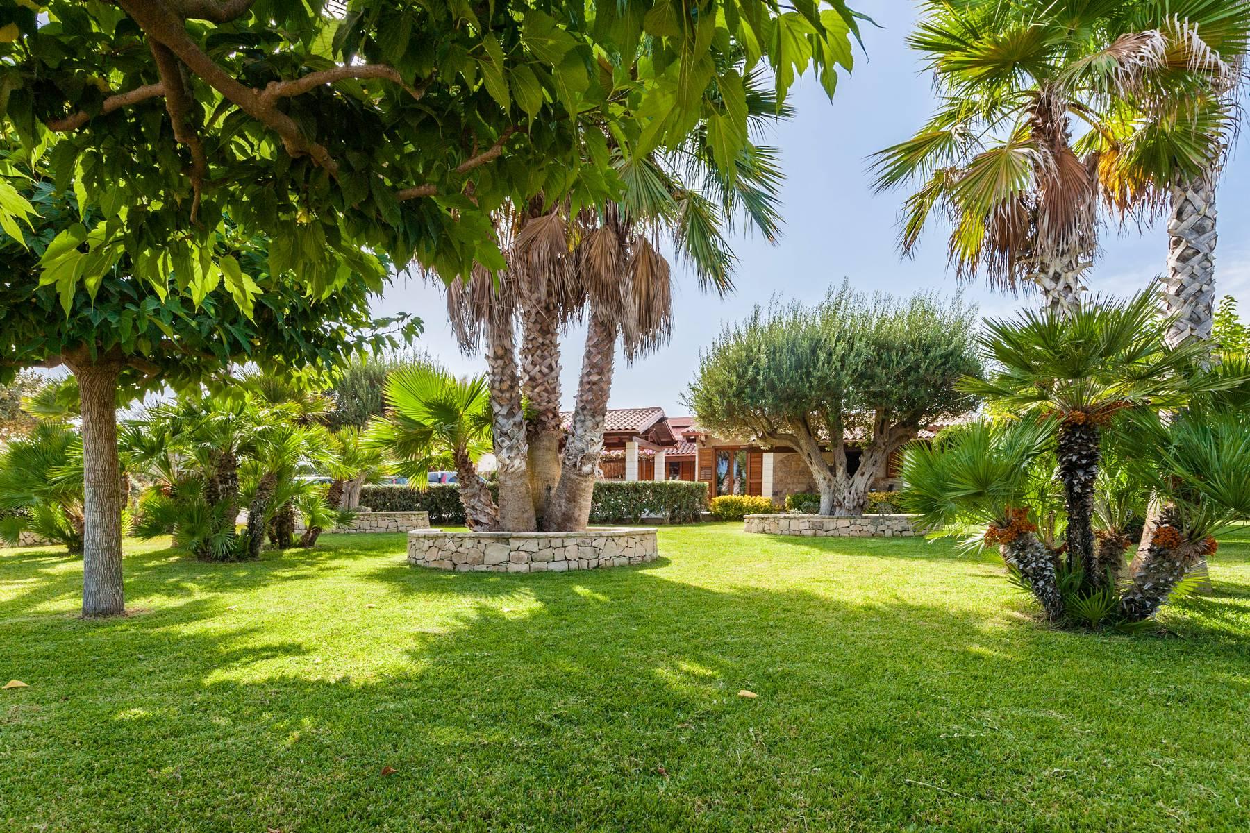 Exclusive seaside villa with private access to the beach - 15