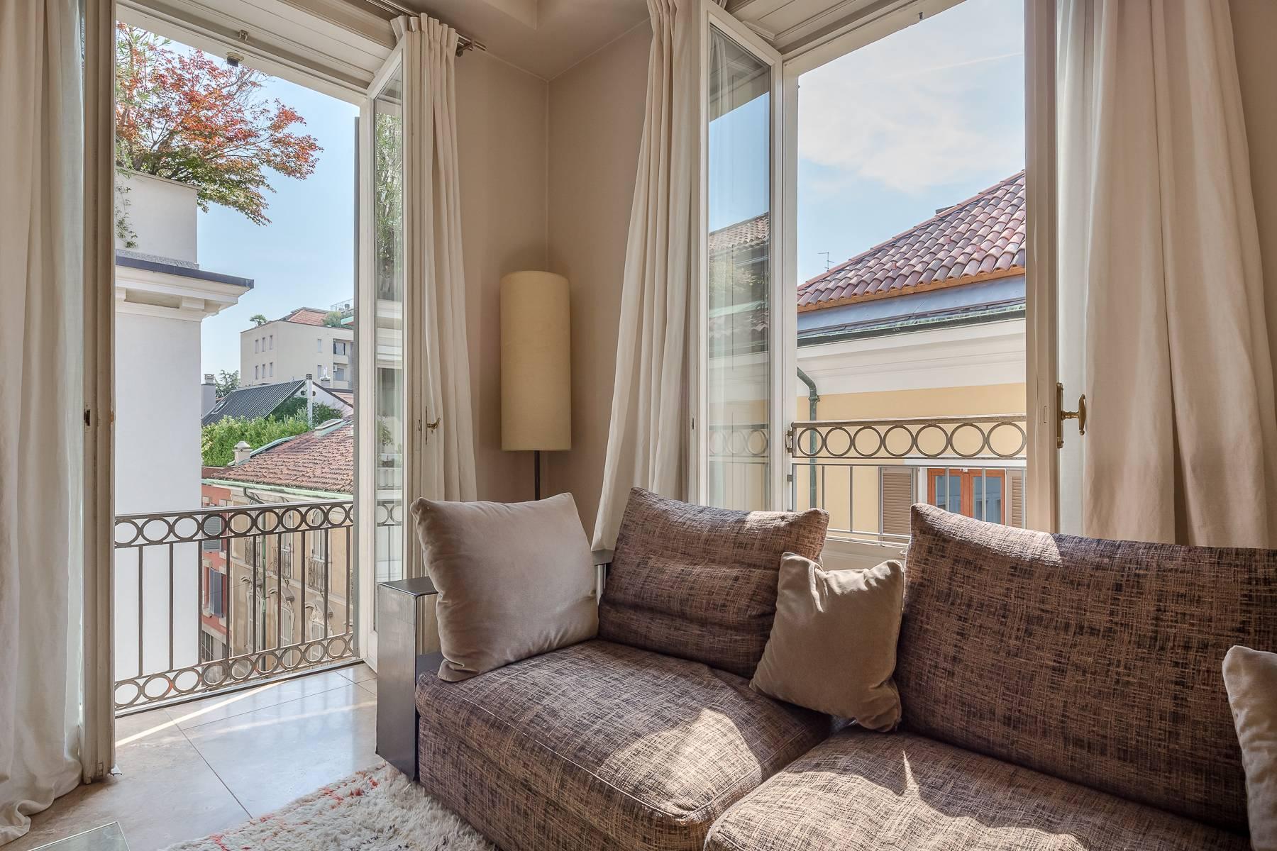 Charming penthouse with small terrace in the historic center - 11