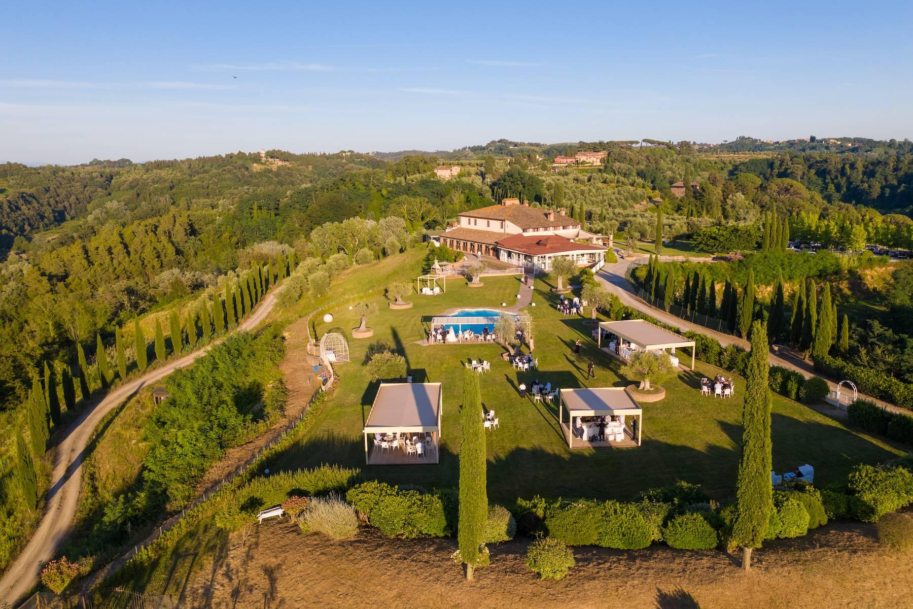 Wunderschönes Anwesen mit 202 Hektar Land im Herzen der Toskana - 2