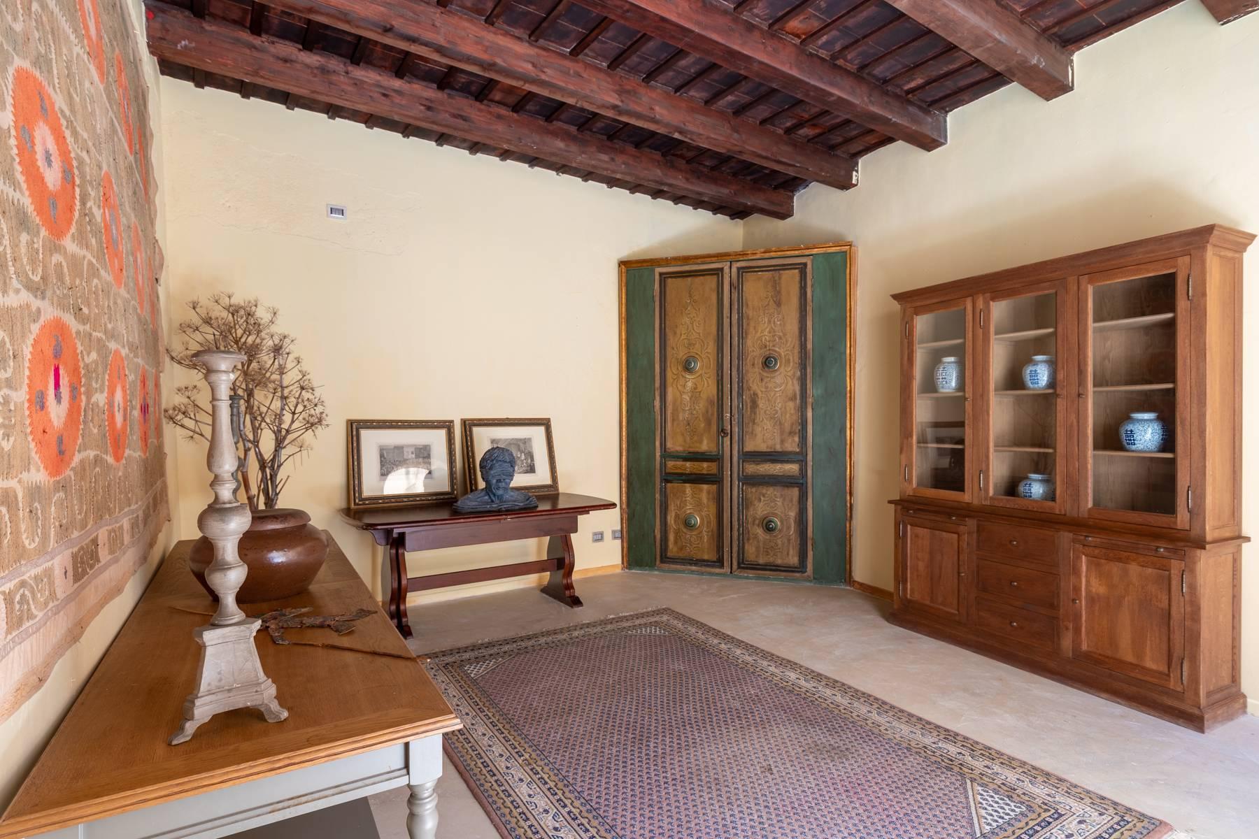 Elegant 16th century Palace located in the heart of oldtown in Salemi - 13