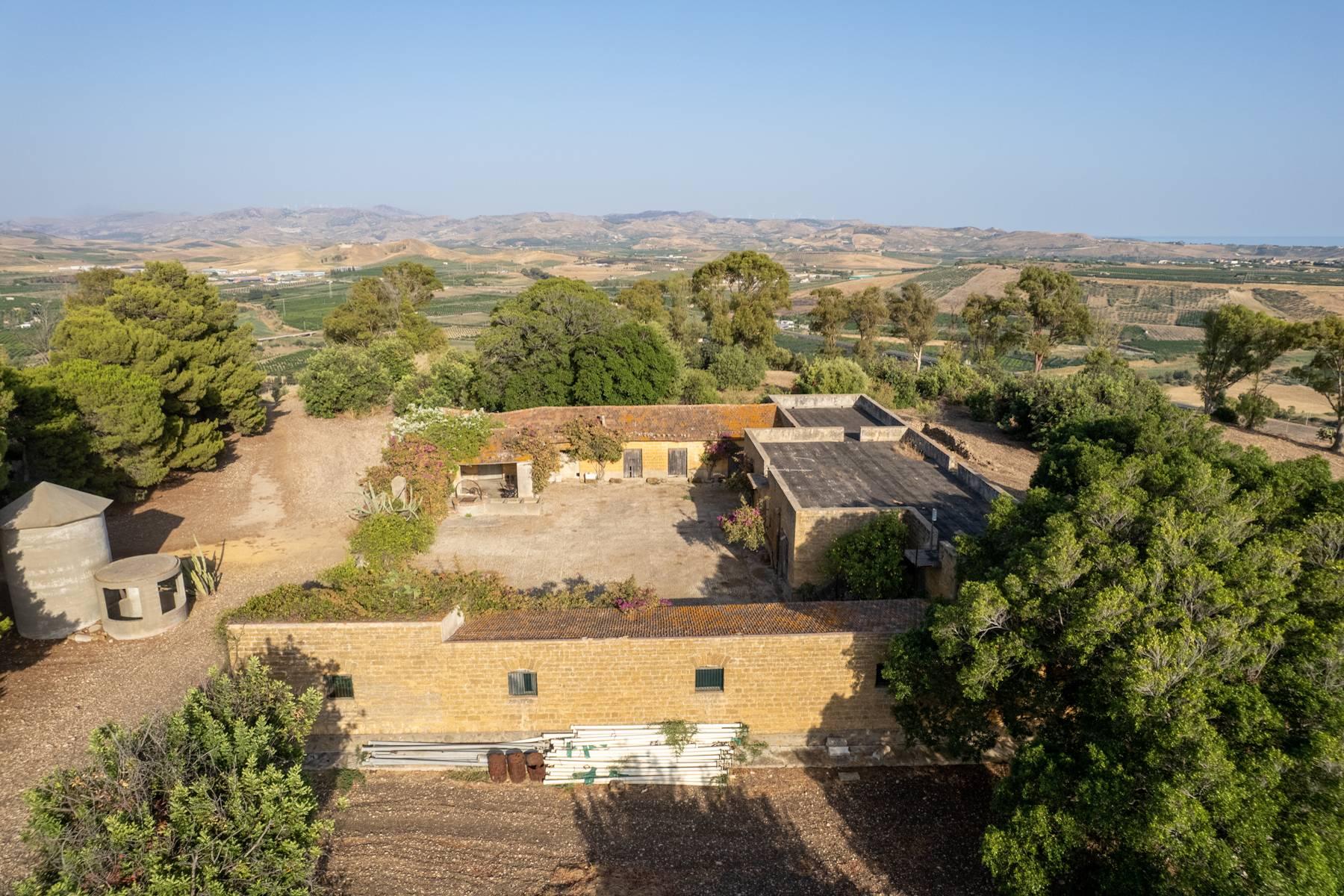 Charming farmhouse immersed in the Agrigento countryside - 18
