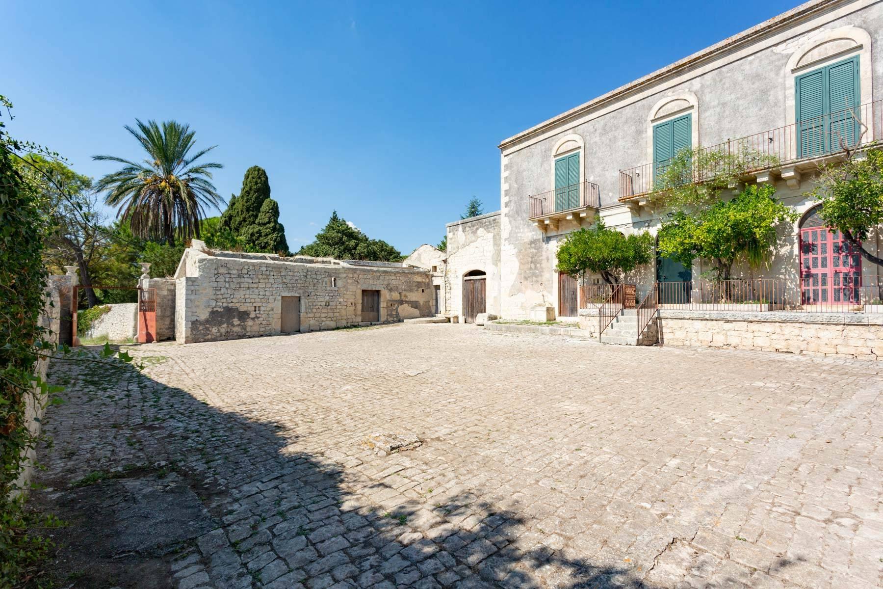 Historic Villa in the Sicilian countryside - 27