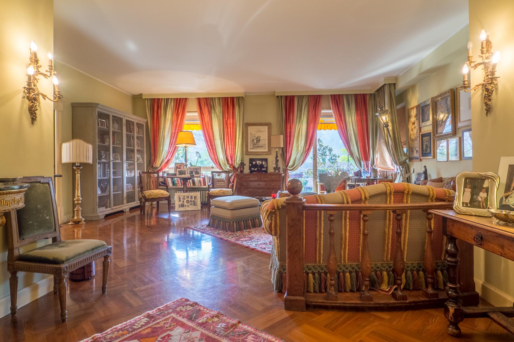 Elegant apartment with terrace at the foot of the hill of Turin - 3
