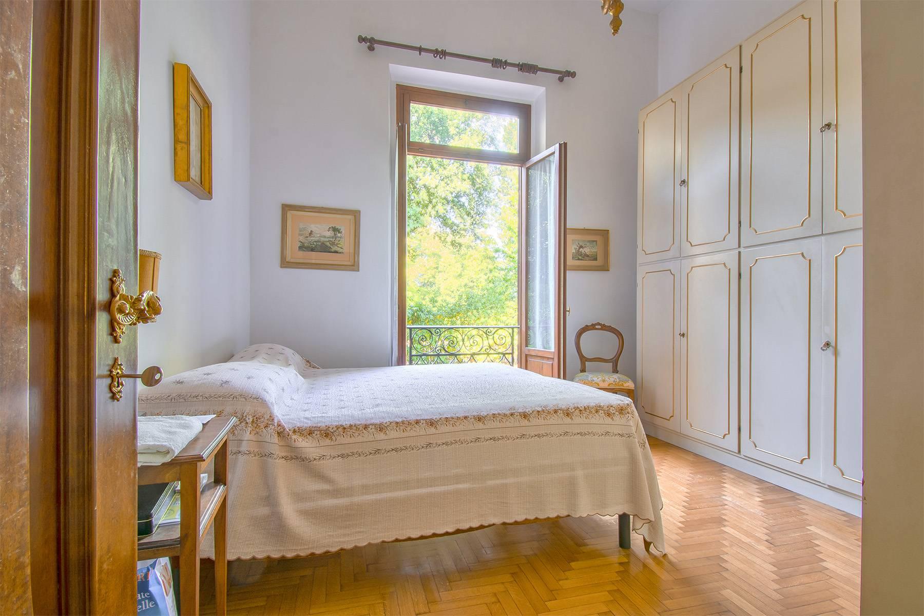 Exquisite apartment in a historic villa - 16
