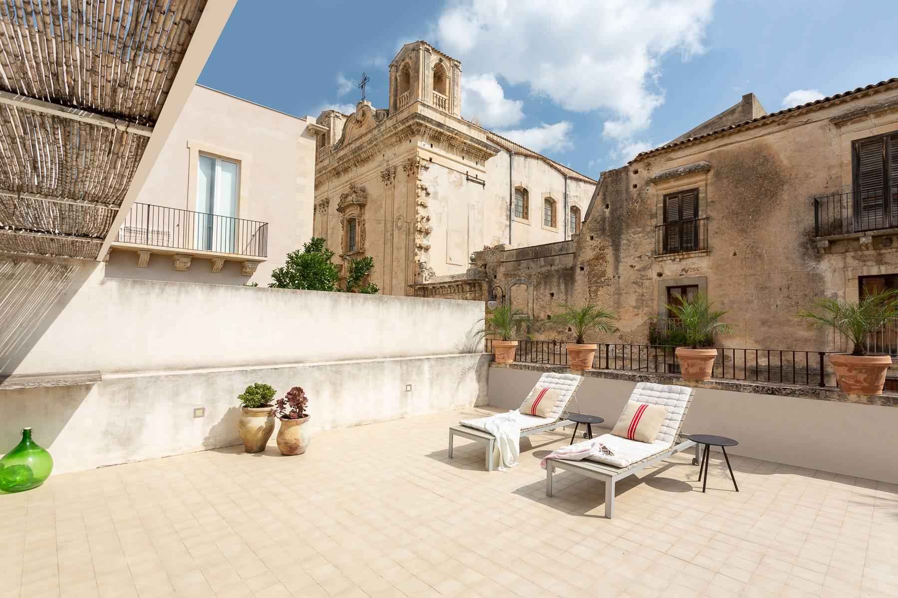 Bright apartment with terrace in the heart of Noto - 23
