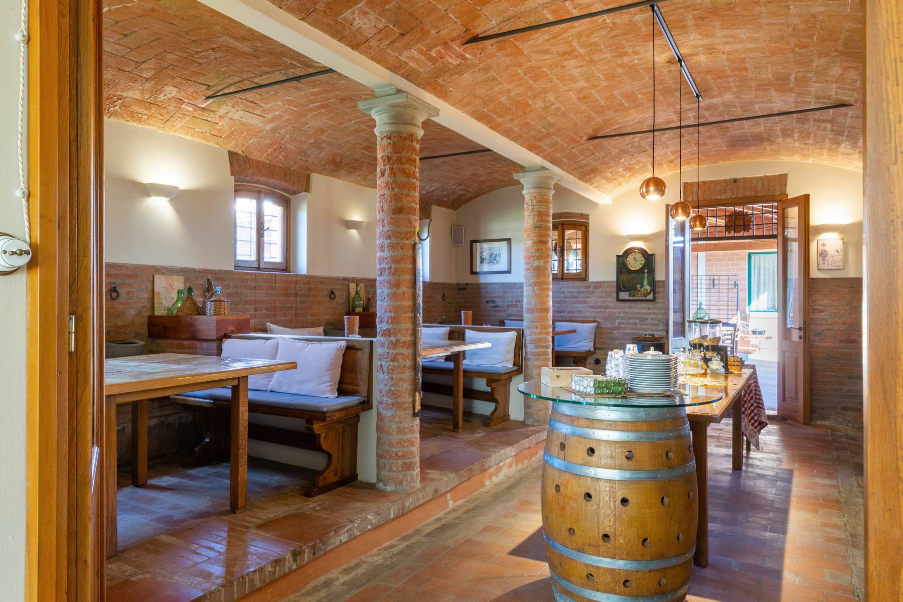 Bauernhaus mit Restaurant in der Landschaft von Modena - 10