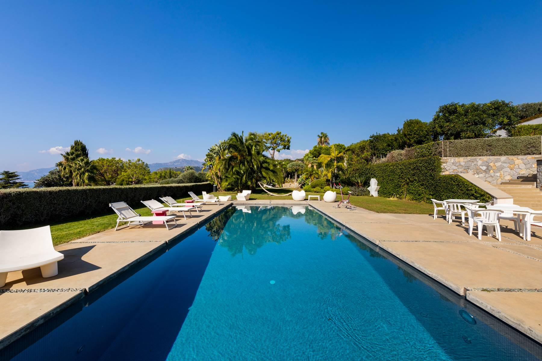 Atemberaubende moderne Villa mit Pool in Bordighera - 5