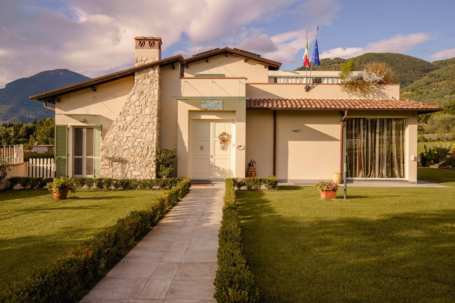 Villa with pool on the hills of Camaiore - 19