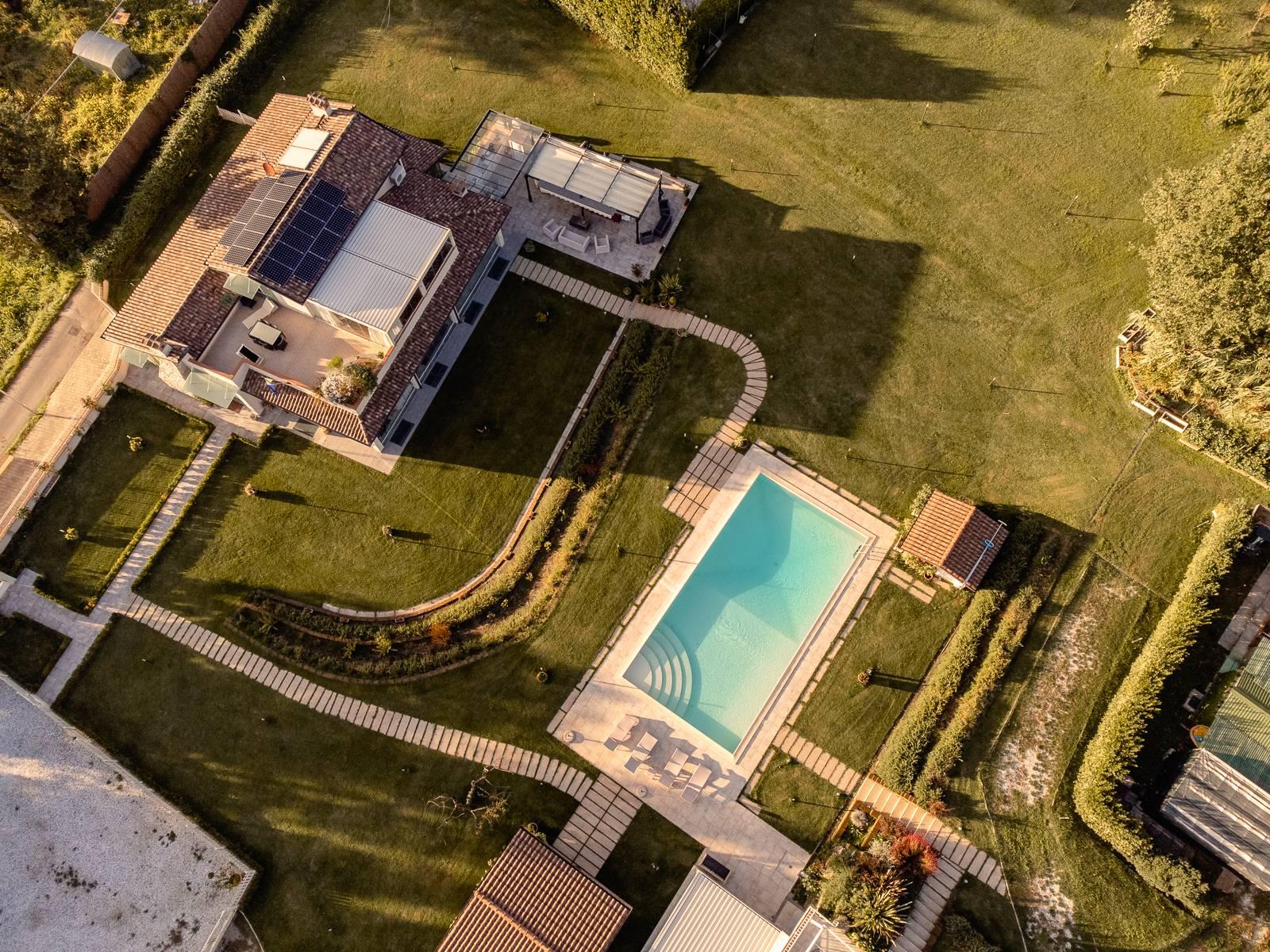 Villa mit Pool auf den Hügeln von Camaiore - 27