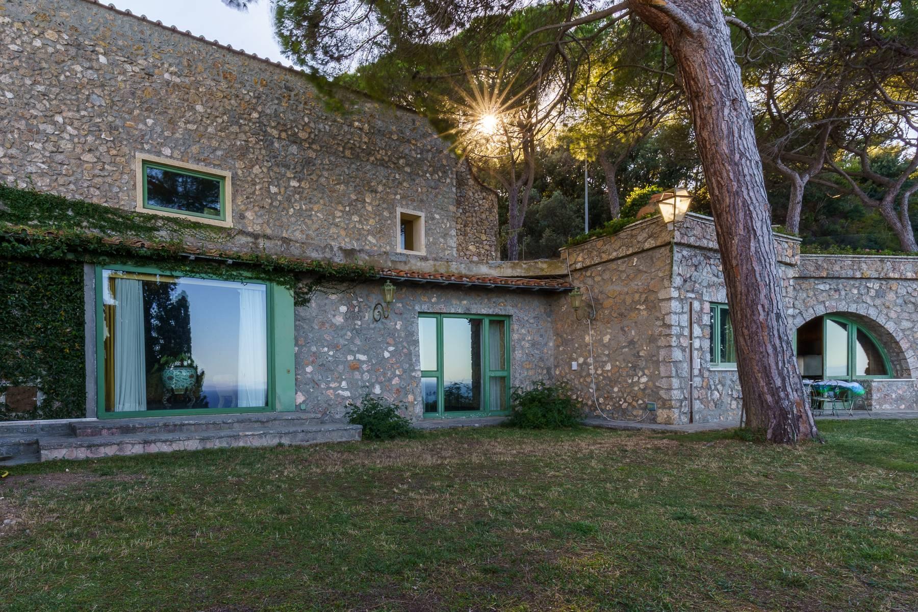 Unique villa facing the bay of Monte Argentario - 2