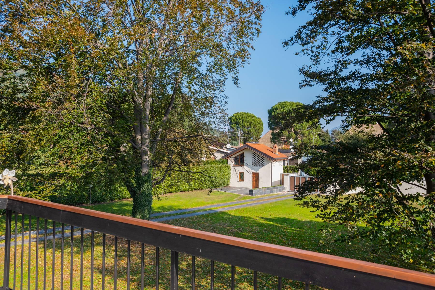Villa with swimming pool very close from the lake and the center of Lesa - 9