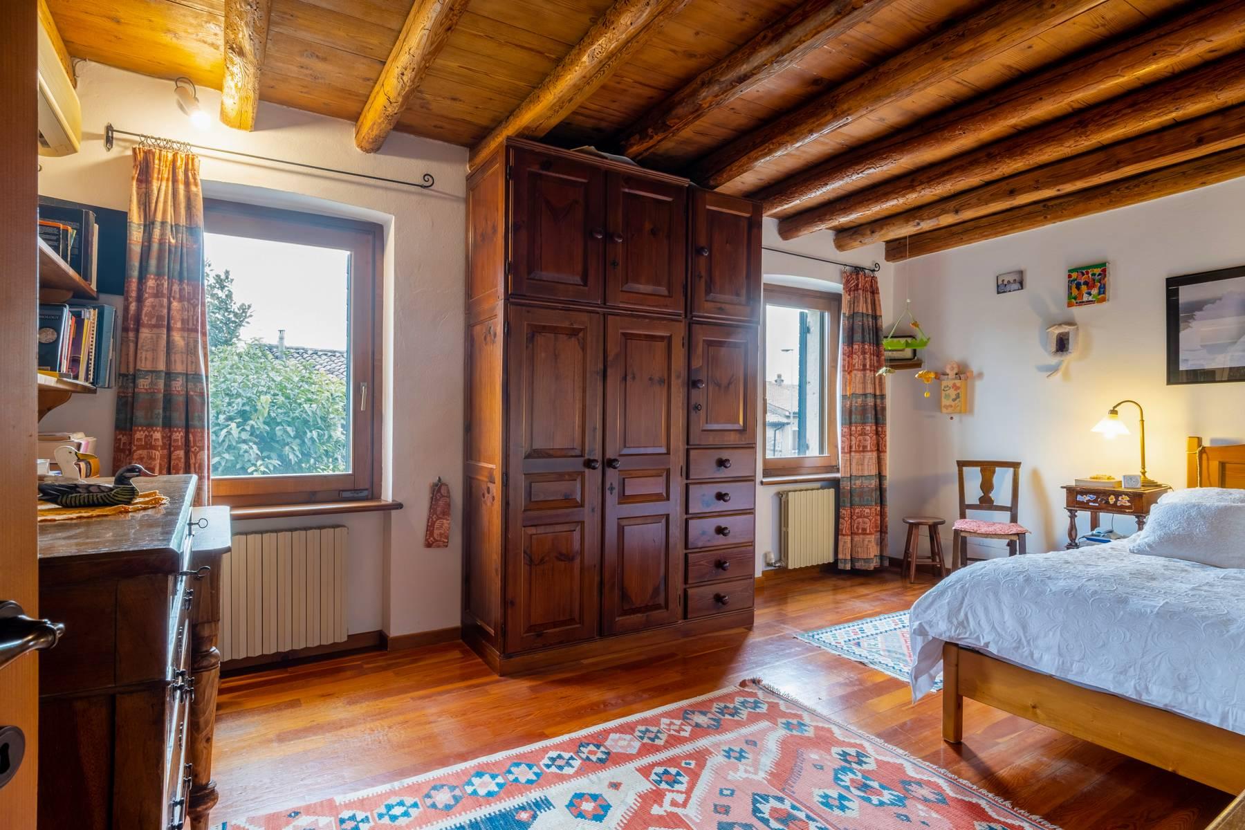 Stunning farmhouse surrounded by vineyards in the Valpolicella area - 15