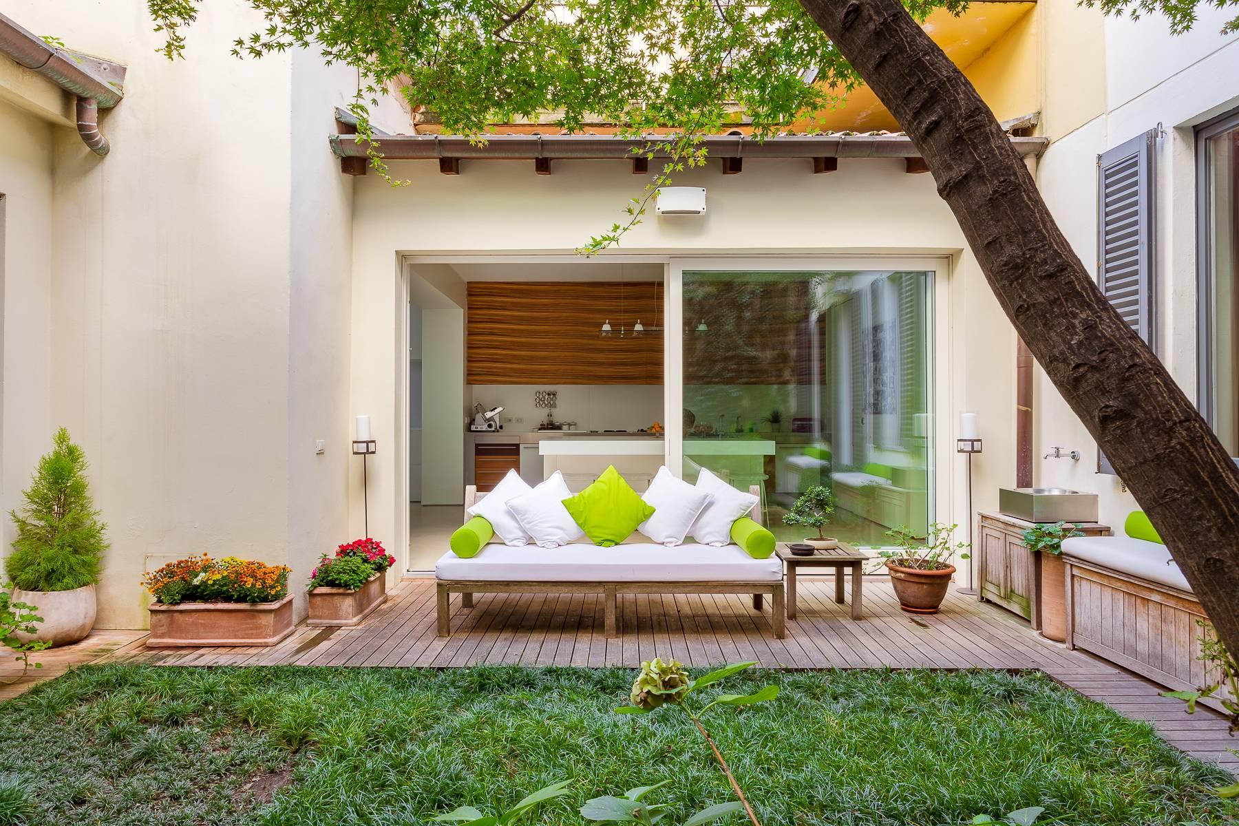 Дизайнерский лофт с частным спа, садом и террасой - 18