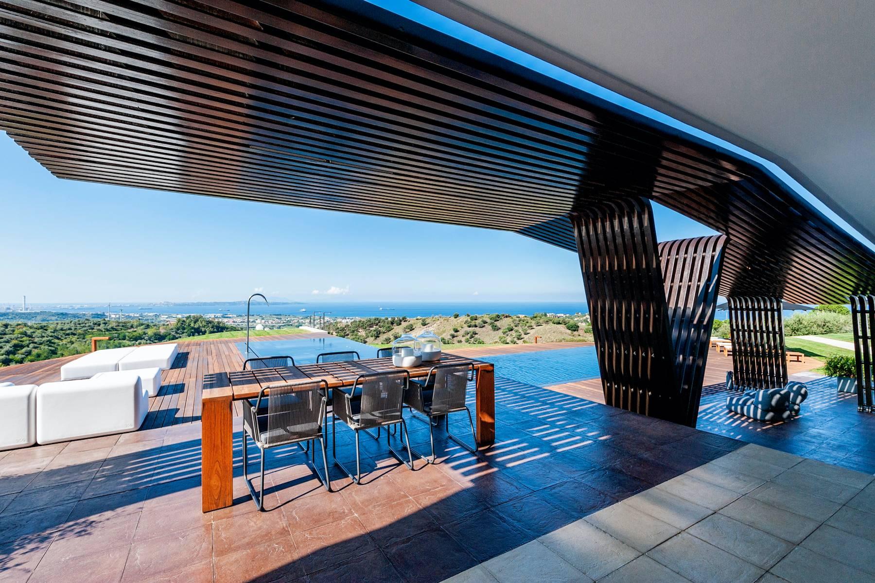 Villa moderne incomparable avec piscine surplombant la mer - 9