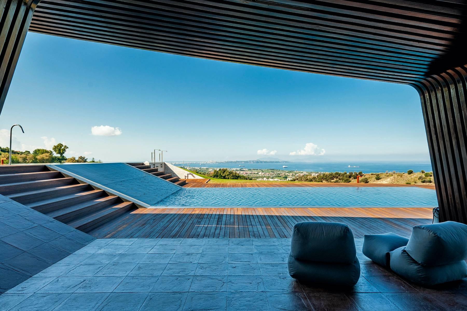 Sofisticata villa di design con piscina e vista mare - 14