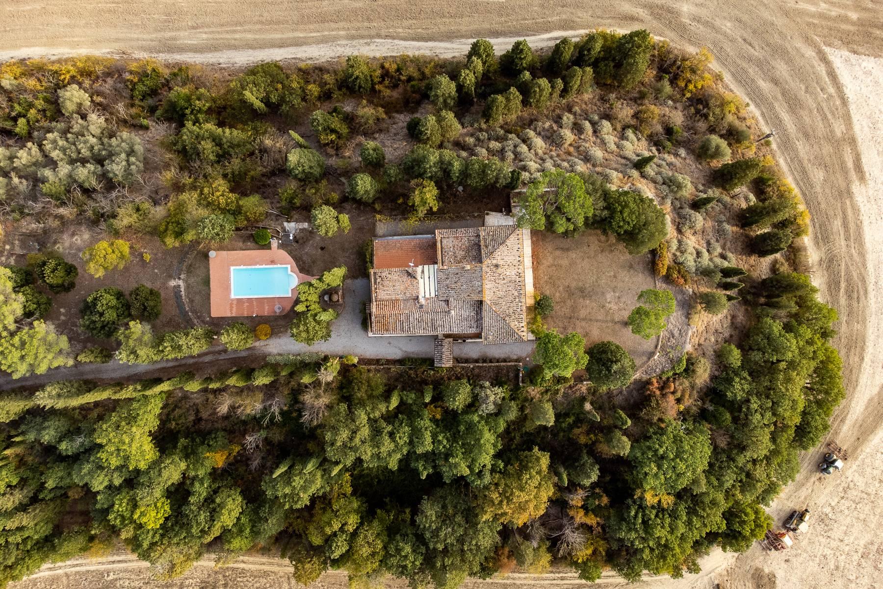 Tipica villa toscana a Montalcino - 3