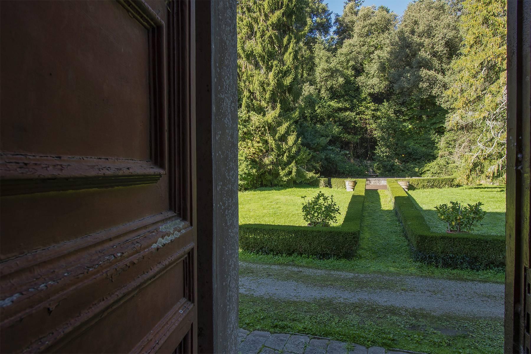Renommierte Villa aus dem 16. Jahrhundert auf den Hügeln von Lucca - 4