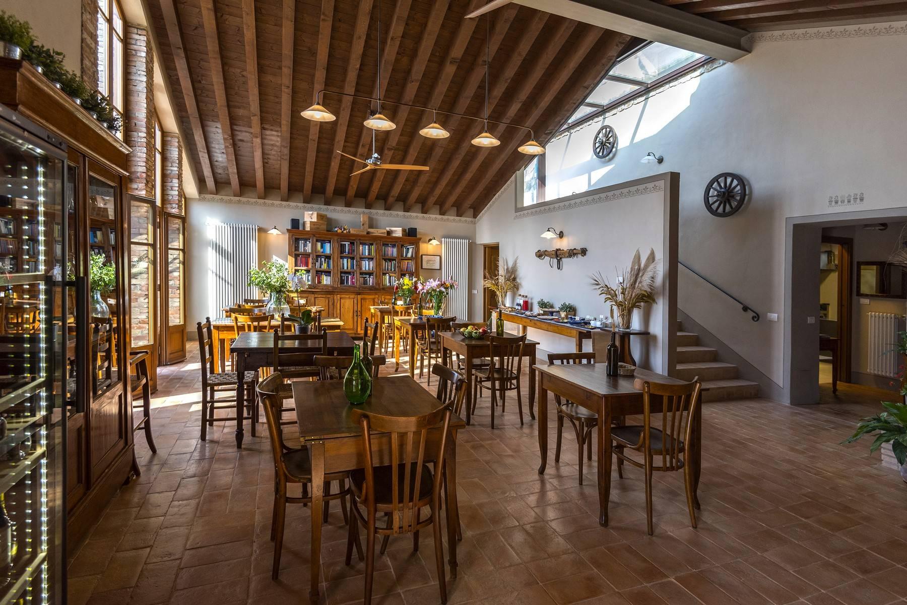 Prestigious residence in the suggestive hills of Val D'Orcia - 18