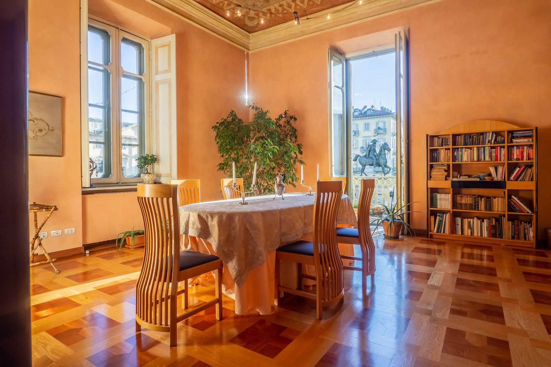 Prestigious apartment overlooking Piazza Bodoni - 7