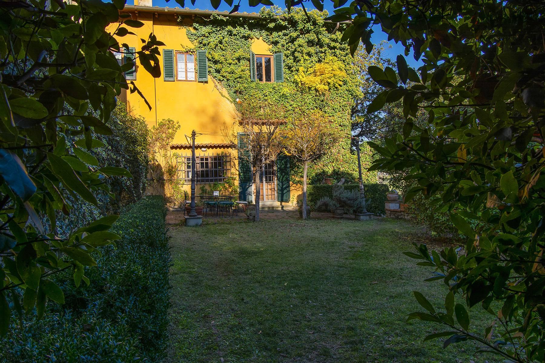 Ravishing villa with view and garden half way from San Niccolò and Arcetri neighbourhoods - 5