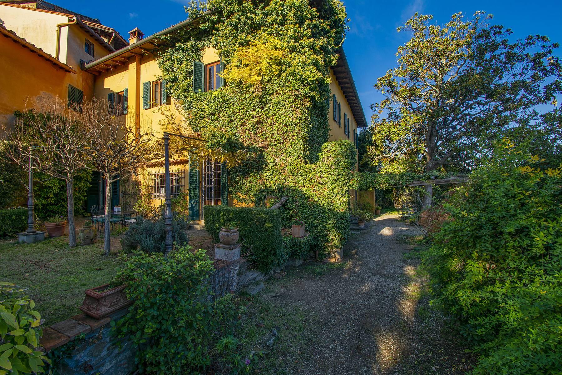 Ravishing villa with view and garden half way from San Niccolò and Arcetri neighbourhoods - 4
