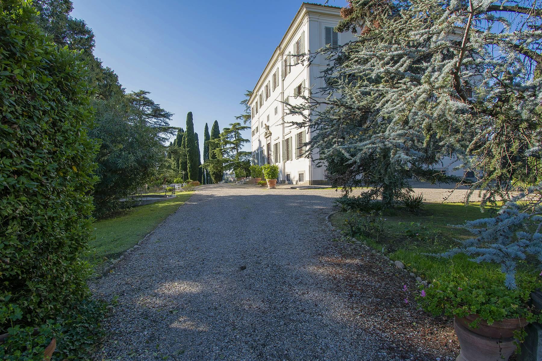 Unvergleichliche historische Villa auf den Hügeln von Pistoia - 32