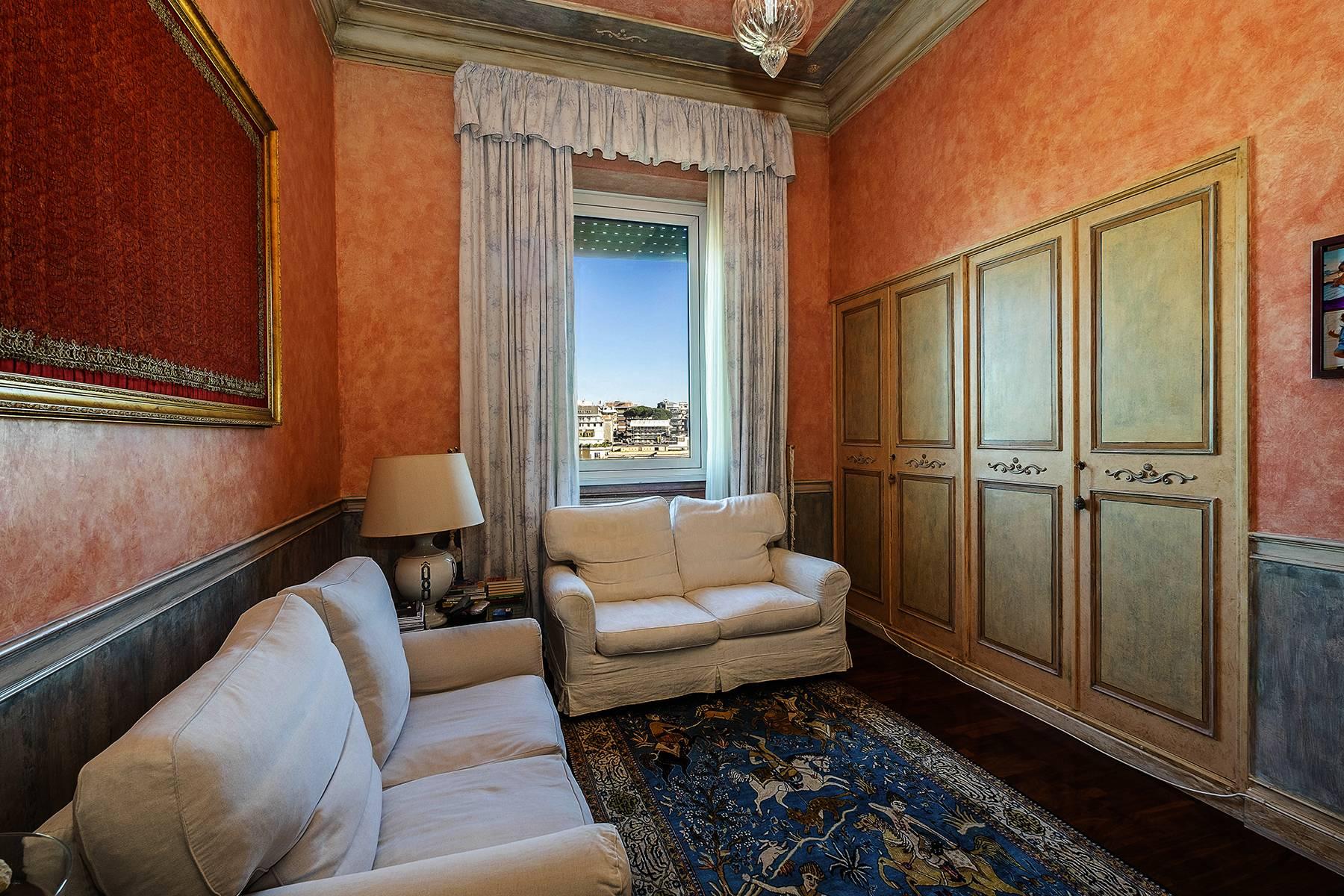 Prestigioso appartamento ai Parioli con vista panoramica - 15