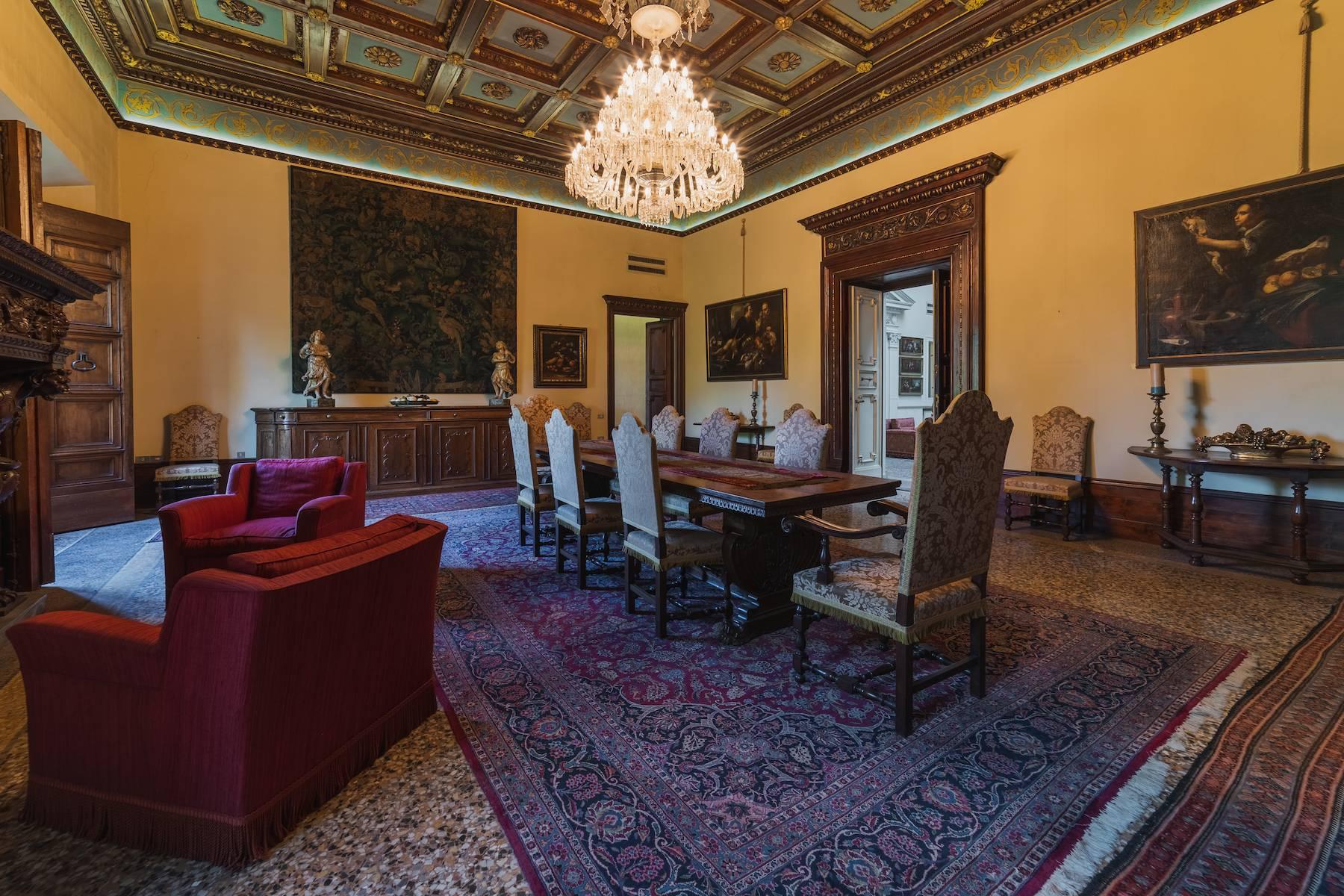 Elegant XIVth Century villa in 1 hectare park in Florence - 16