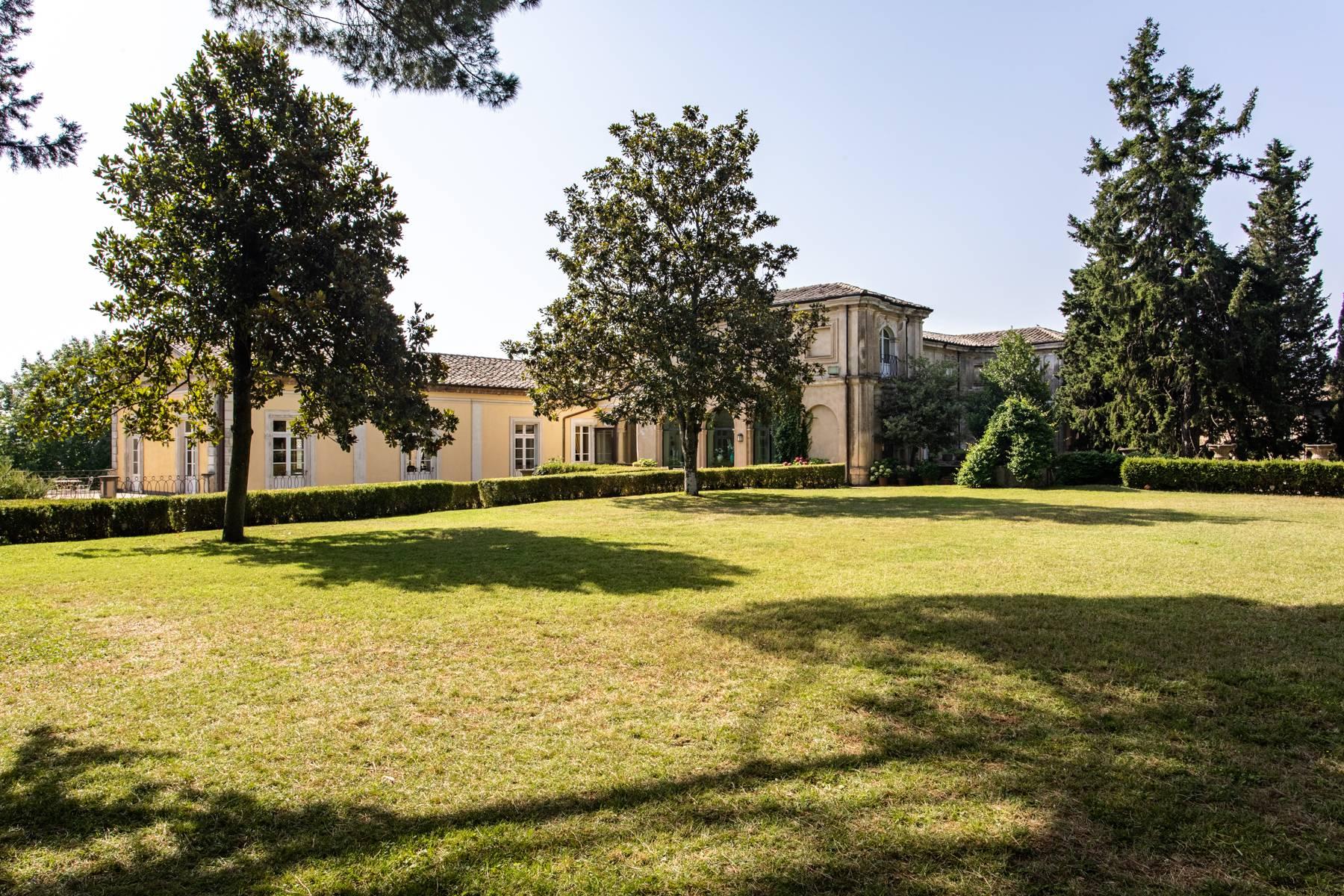 Lubriano, Orvieto - Élégant palais baroque surplombant Civita di Bagnoregio - 11