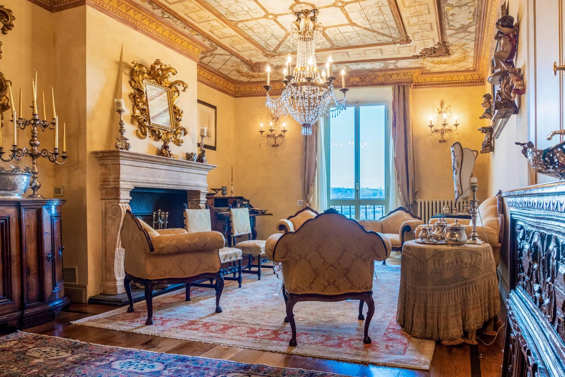 Historic residence dating back to the XVI Century, completely renovated - 2