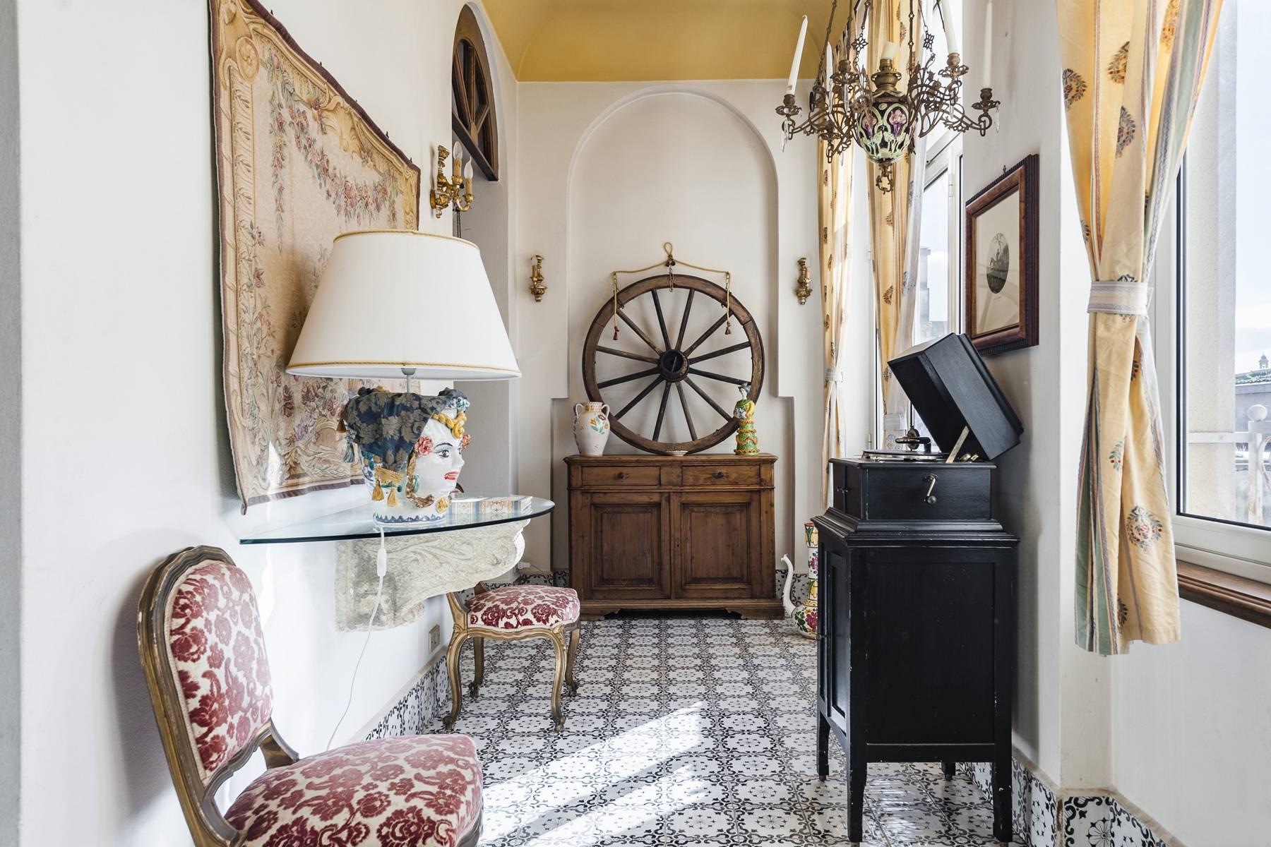 Elegante Wohnung in Palazzo Amari - 9
