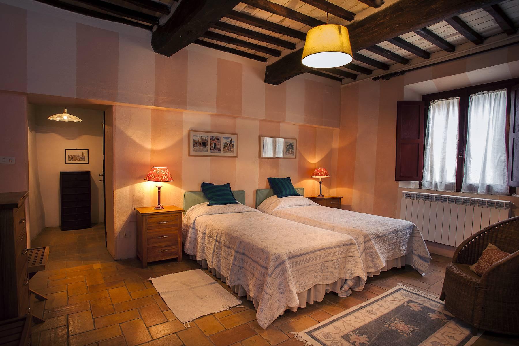 Typisch toskanische Villa in Montalcino - 20