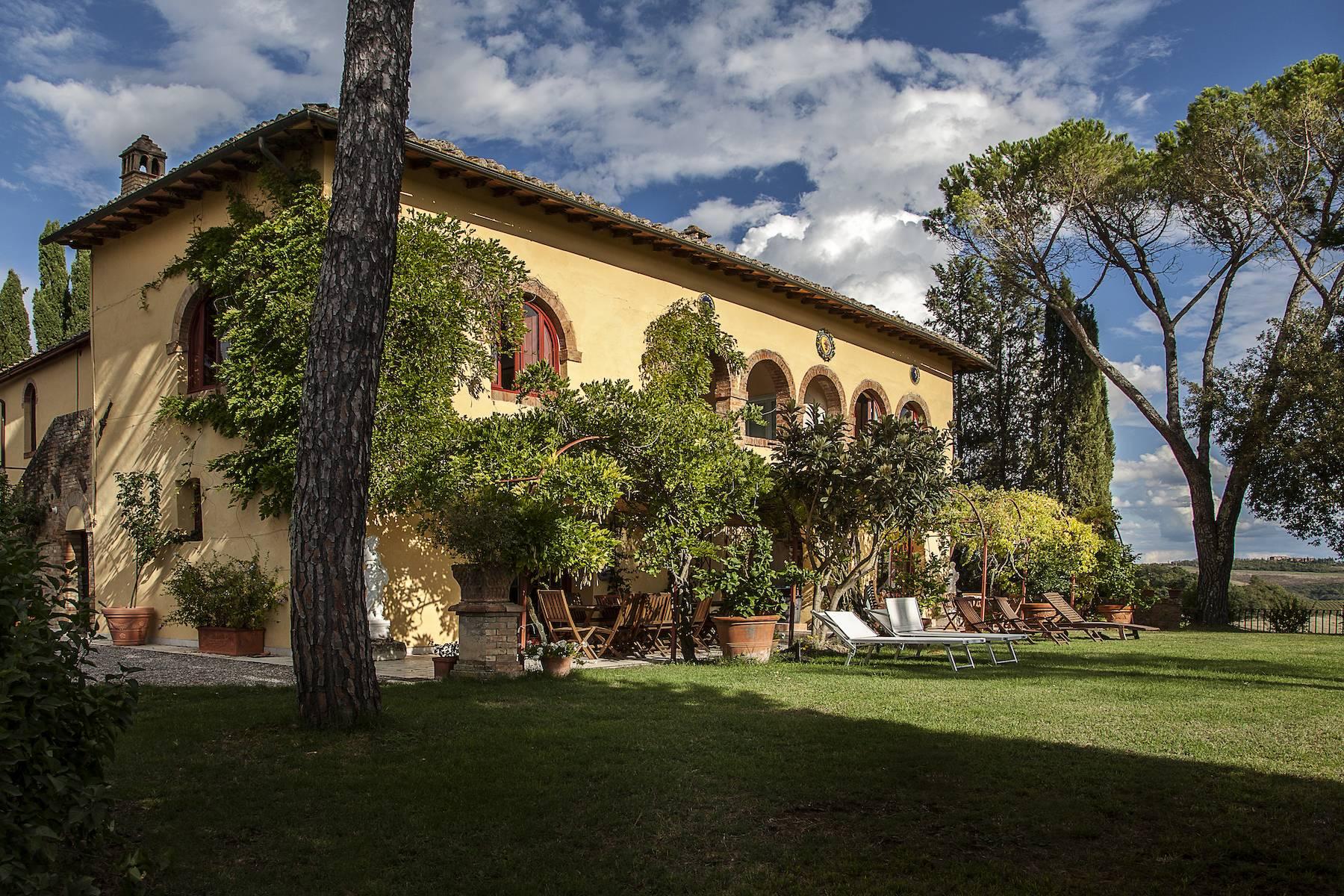 Typisch toskanische Villa in Montalcino - 1