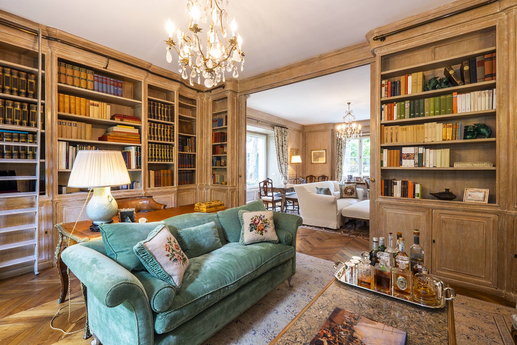 Stunning property a stone's throw from Villa Borghese and Villa Ada - 8
