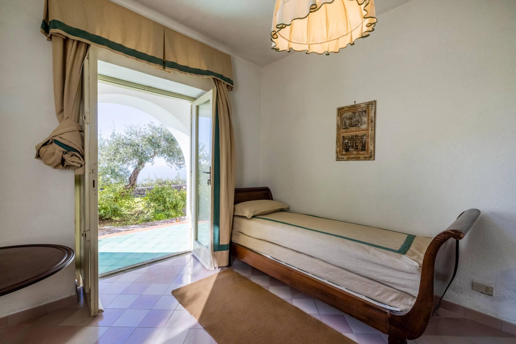 Villa pieds dans l'eau with garden and private access to the sea - 15