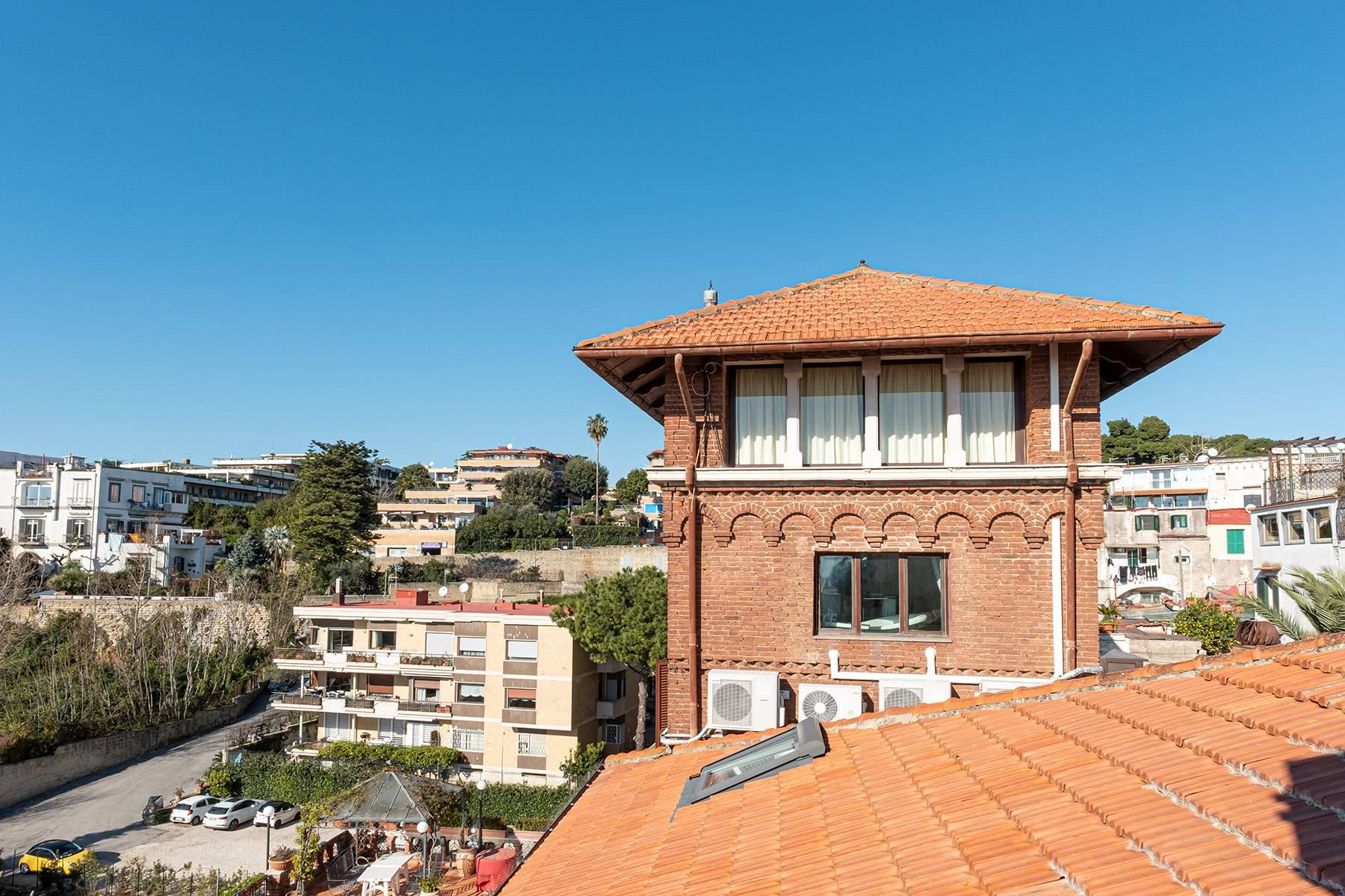 Refined apartment in the heart of Posillipo - 23
