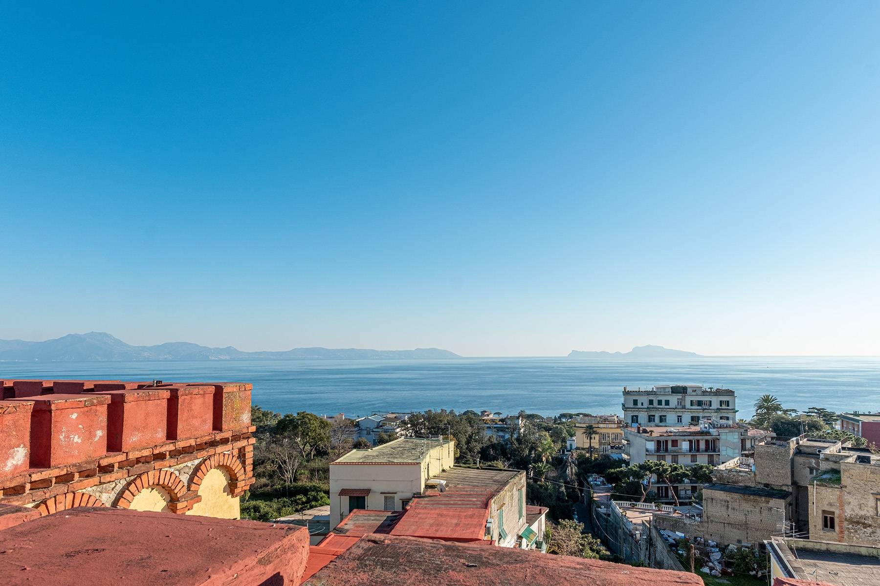 Refined apartment in the heart of Posillipo - 2